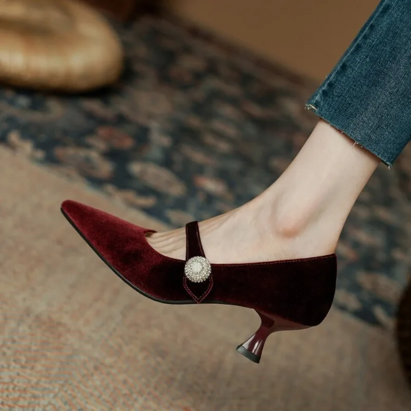 Womens Heels - Scarpe Mary Jane a punta rosso
